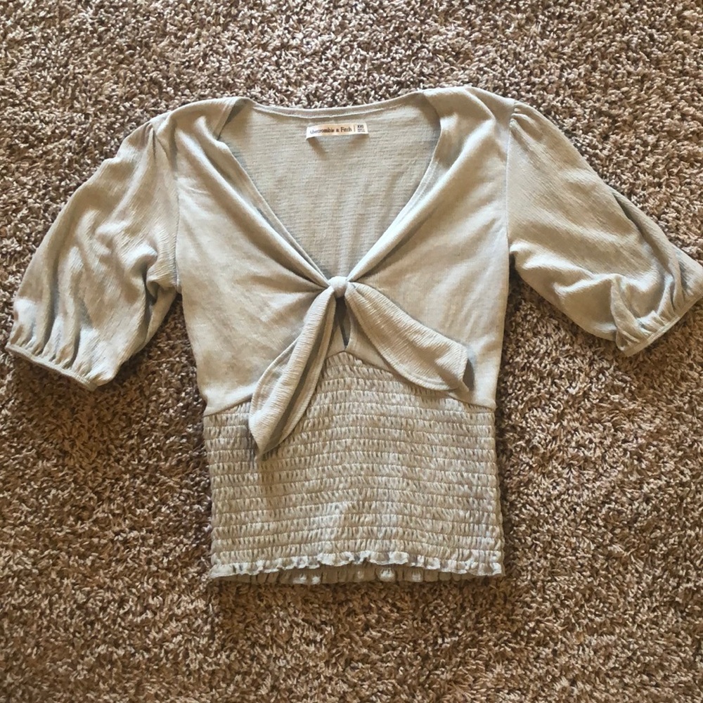 Abercrombie&Fitch sage Green top